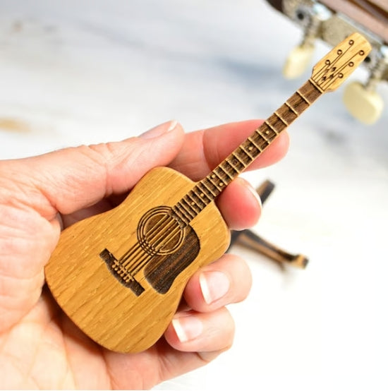 CZTICLE® ⏰LAST DAY 59% OFF🎁Wooden Acoustic Guitar Pick Box🎸 D01