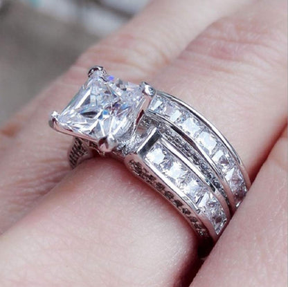 CILIFER® 2-in-1 Womens Vintage Princess Cut Topaz Cz 10KT White Gold Filled White Diamond Silver Engagement Wedding Band Ring Set Size6-10 (US Code 8)