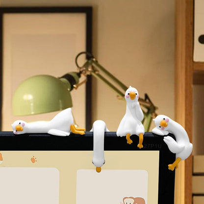 CILIFER® 4-piece set of 3D crafted goose statues as computer decorations, suitable for placement on office bookshelves