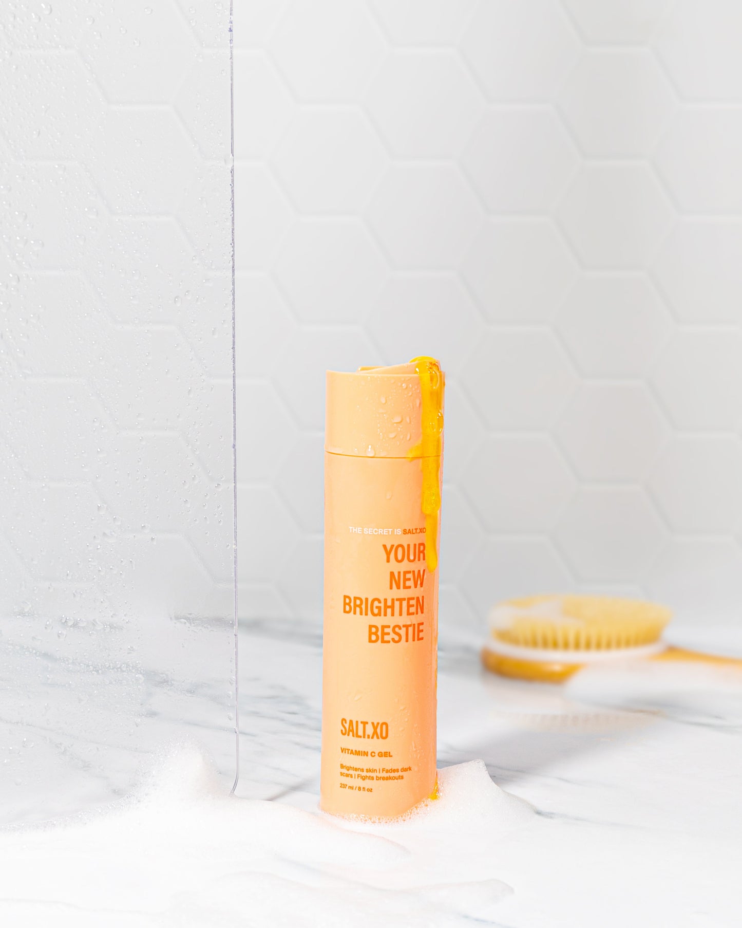 LUHAKA® Vitamin C + Turmeric Shower Gel