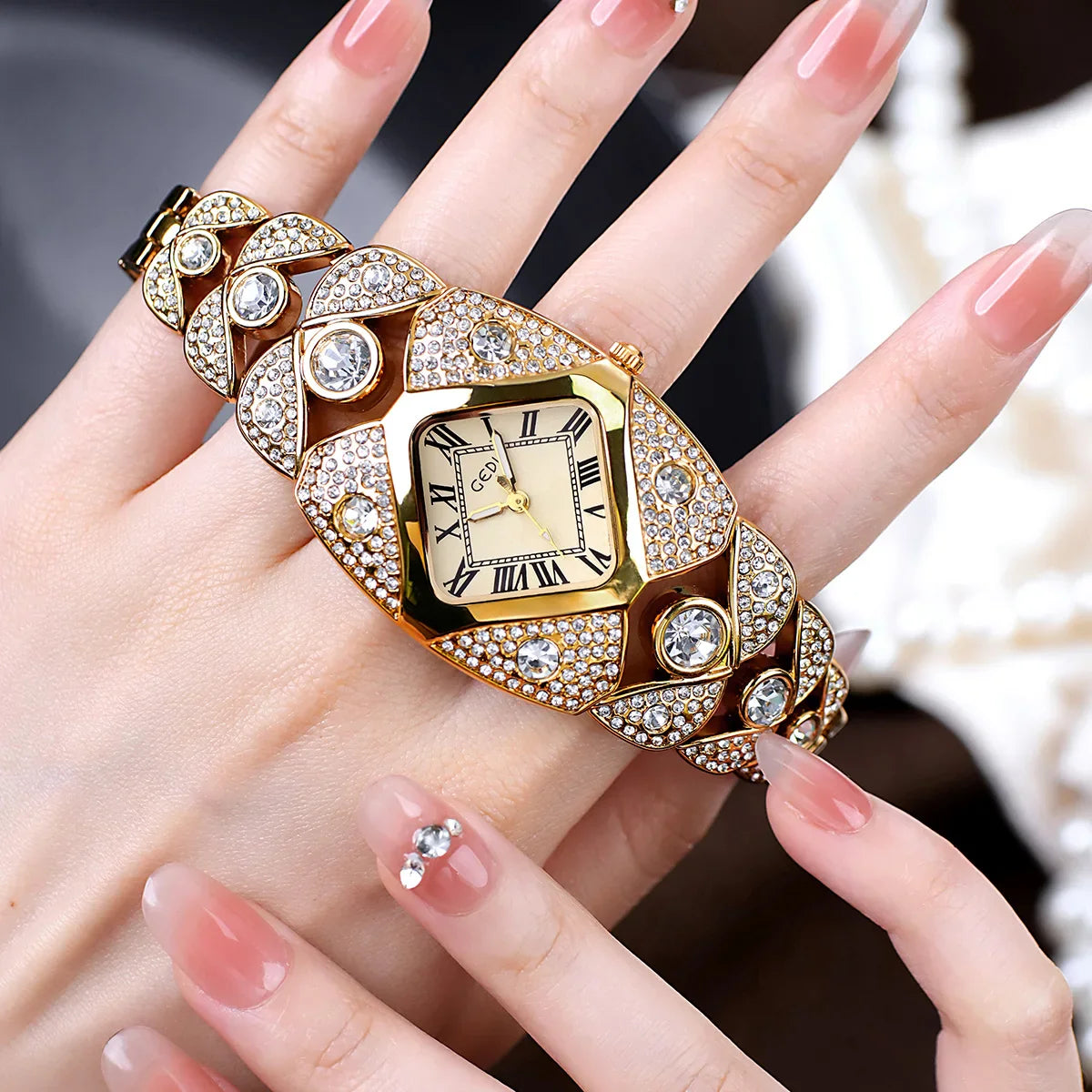 CILIFER® New Women Watch Light Luxury Brand Diamond Inlaid Bracelet Watches Waterproof Ladies Fashion Quartz Clock Wristwatch Gift
