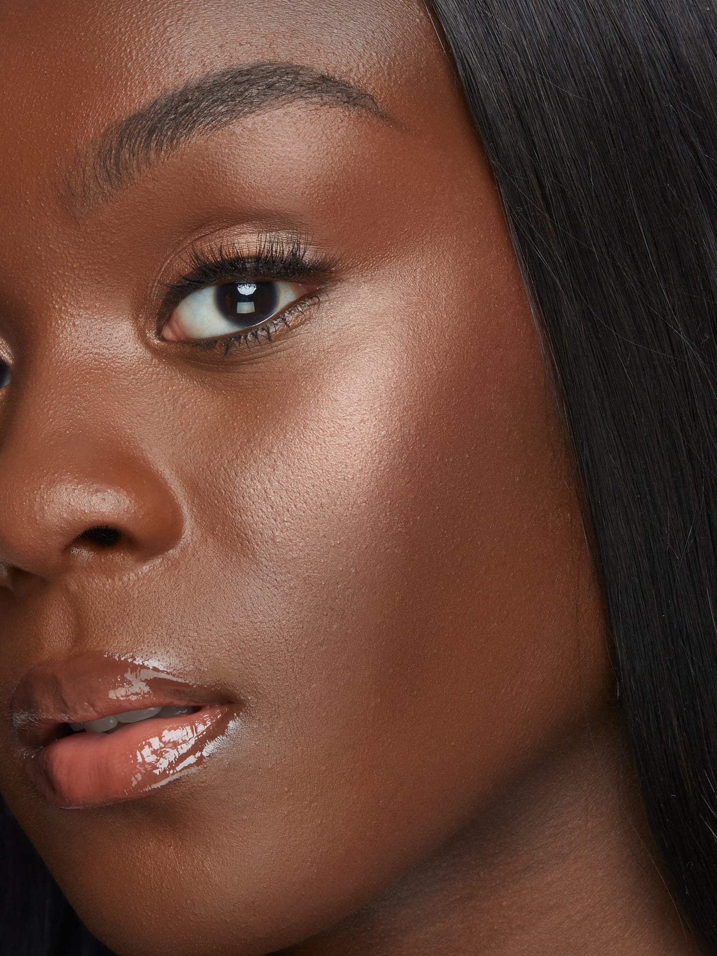 LUHAKA® glow wardrobe highlighting eye & cheek palette