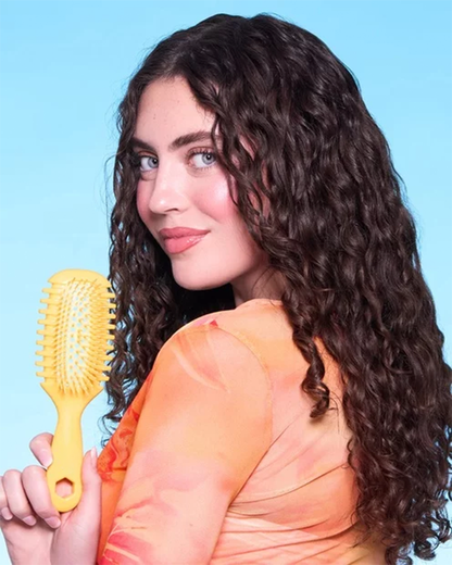 CILIFER® Curl Brush -Designed for wavy, curly, and coily hair.