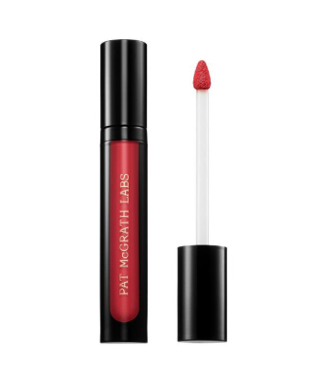 LUHAKA® Legendary Wear lipstick. Weightesslongwear lip colour.